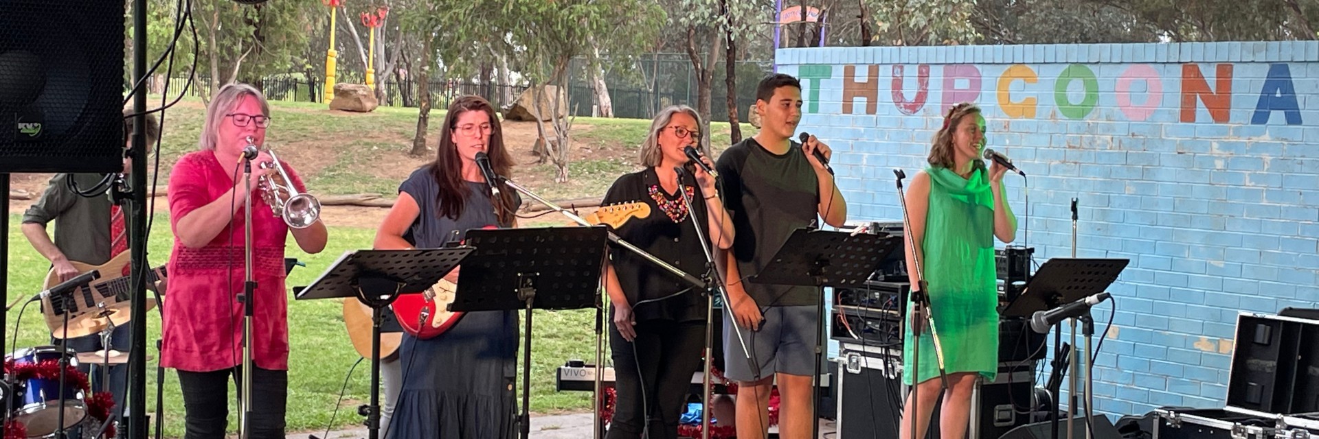 FB BANNER 2024 Carols 1 916 picnic with friends